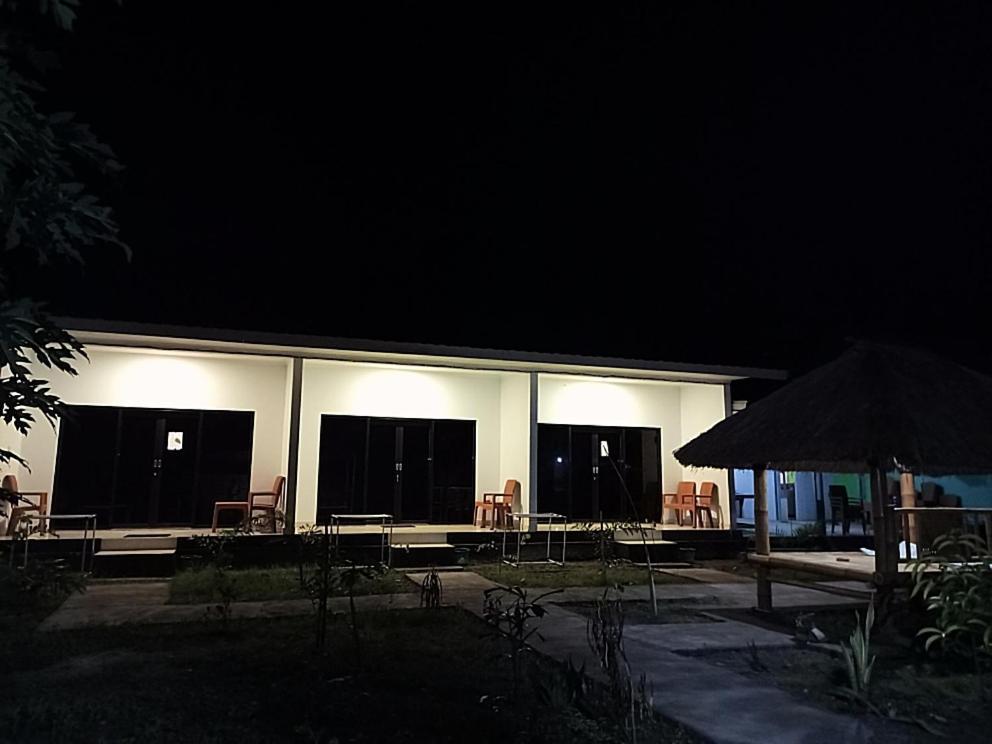 Simpang Hostel Kuta  Εξωτερικό φωτογραφία